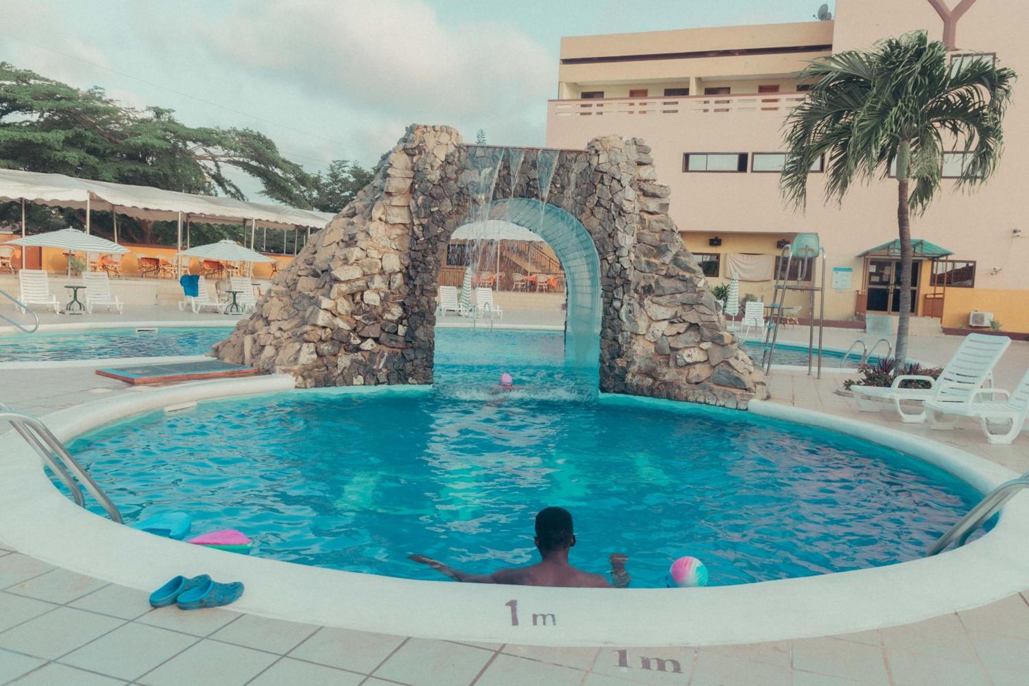 Hotel Marjorie 'Y' 特马 外观 照片